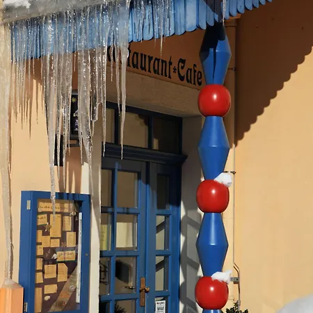 Szálloda Erbgericht Buntes Haus