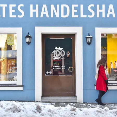 布特斯豪斯厄布格米赫特酒店 3*