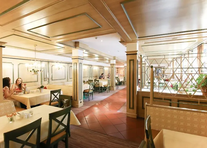 فندق Erbgericht Buntes Haus