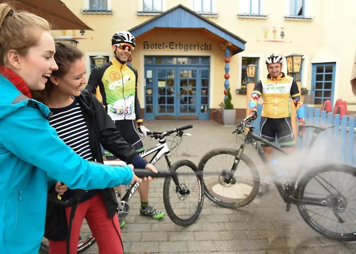 فندق Erbgericht Buntes Haus 3*