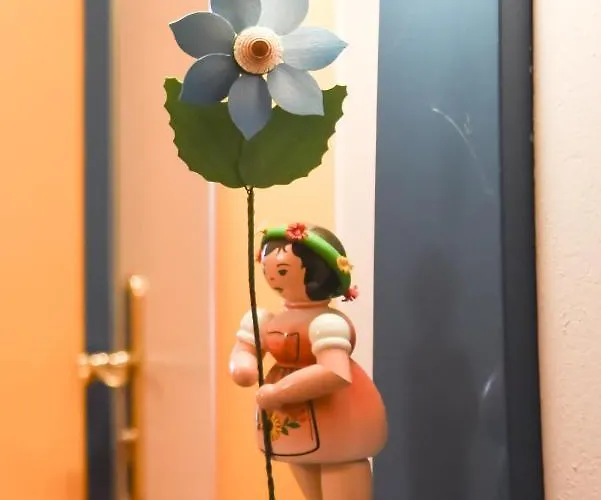 فندق Erbgericht Buntes Haus سيفن