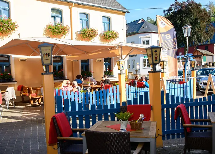 فندق Erbgericht Buntes Haus